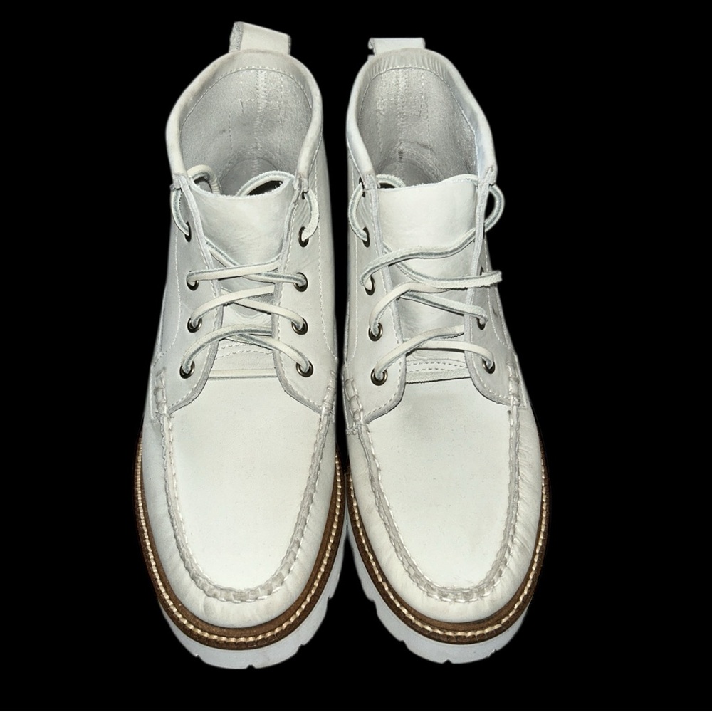 G.H. Bass Originals Men's White Suede Ranger Moc Ankle Chukka Boots Size 7.5